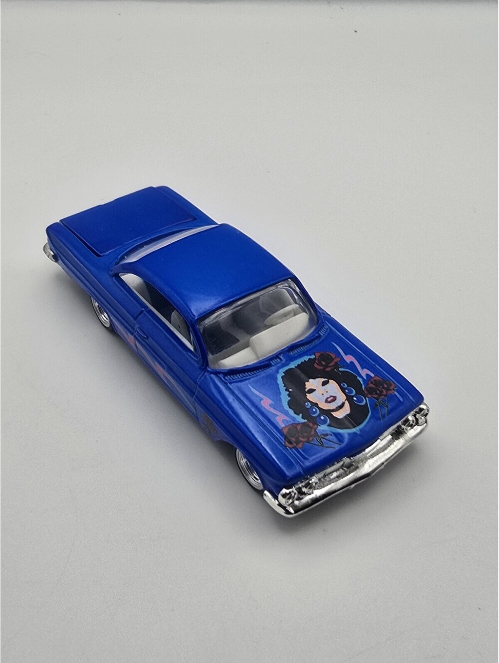 1961 Chevy Impala Bubbletop Lowrider Diecast 1:64 Blue Rose Portrait Revell